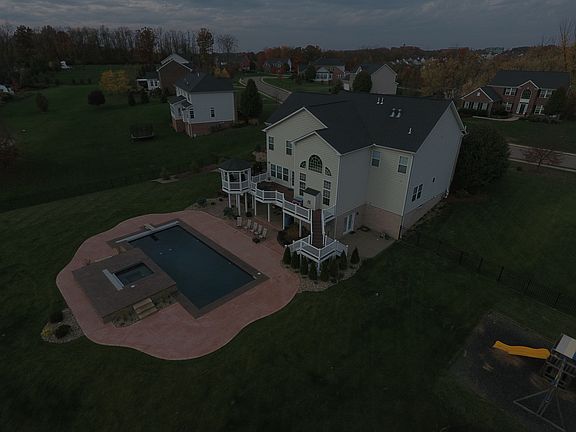 2nd image of 1709 Shady Knoll Ct