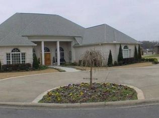 5009 Colonial Ct, Benton, AR 72019
