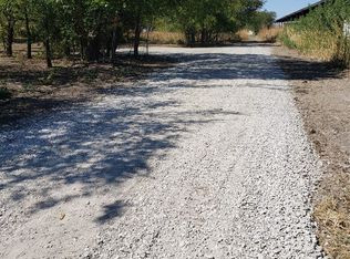 117 Enchanted Lakes Dr, Azle, TX 76020