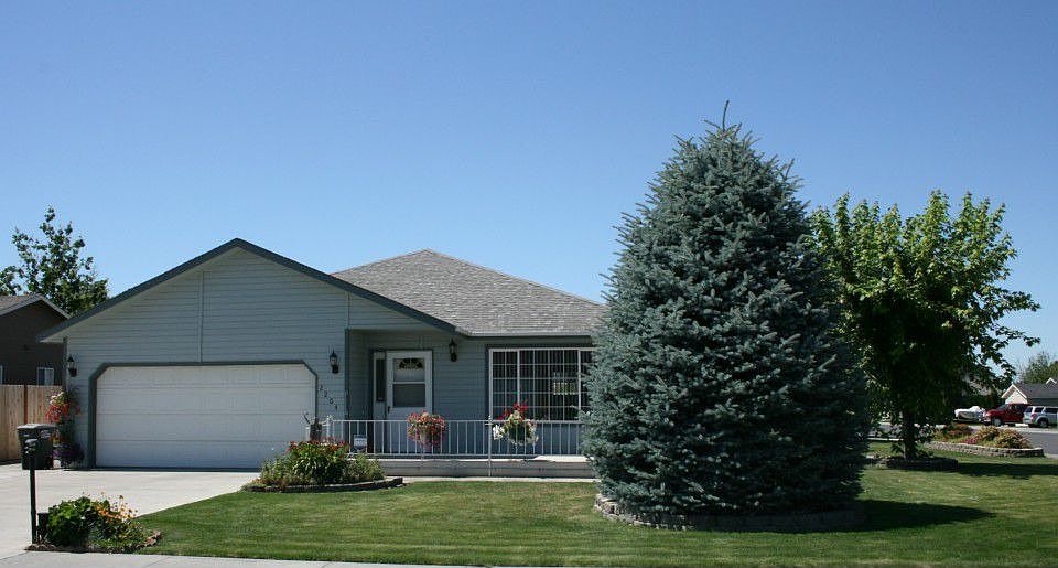1st image of 2204 Claremont Ct
