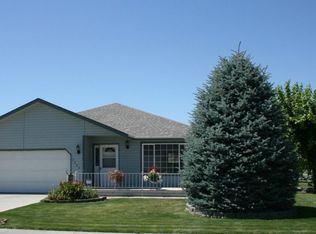 2204 Claremont Ct, Moses Lake, WA 98837