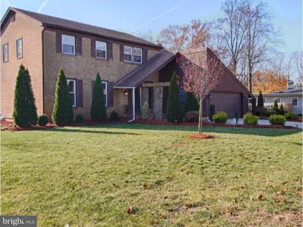 1703 Country Club Dr, Cherry Hill, NJ 08003