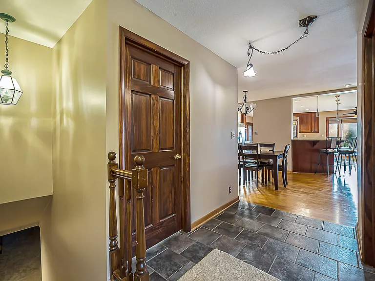 7666 Bishop Rd — Photo 18