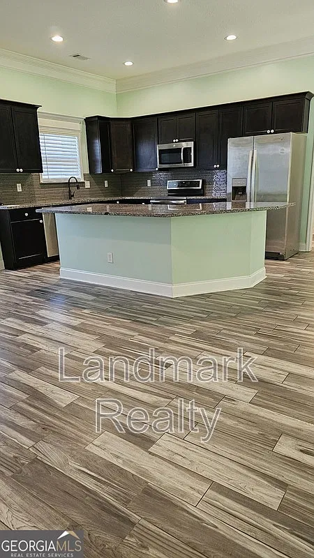 3 bed, 2.0 bath, 1500 sqft, $2,000 — Photo 3