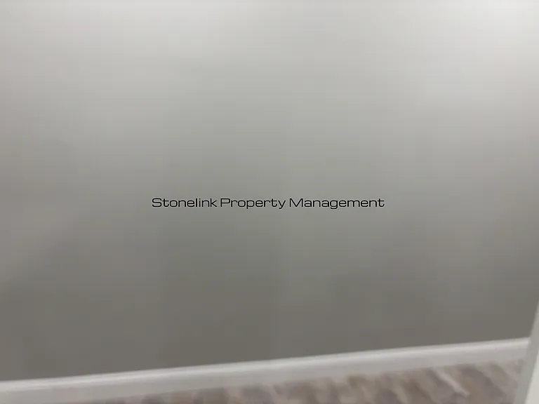 387 Broad St — Photo 23