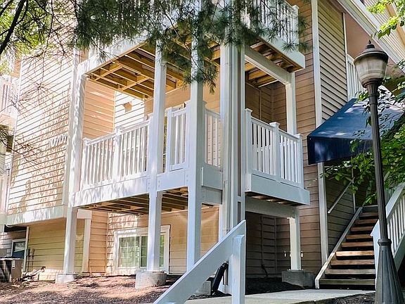 3rd image of 10701 Hampton Mill Ter APT 100