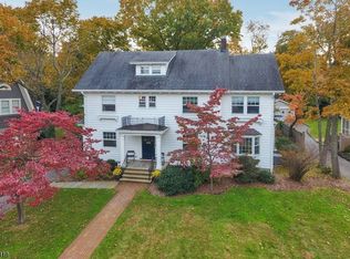 40 Warren Pl, Montclair, NJ 07042