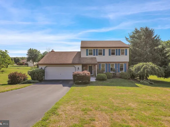 19 Sage Dr, Sinking Spring, PA 19608