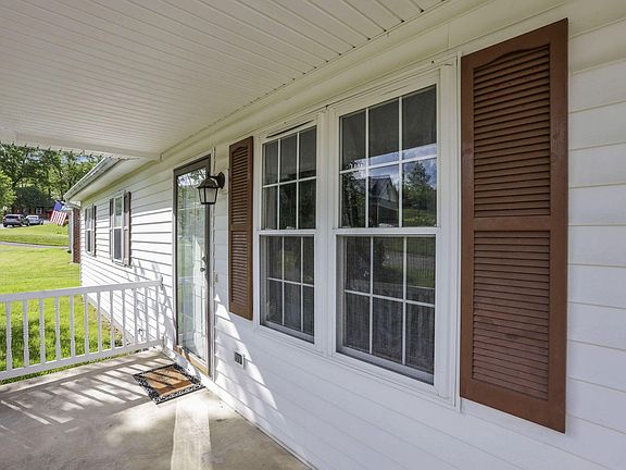 2nd image of 29654 Cherrycrest Dr