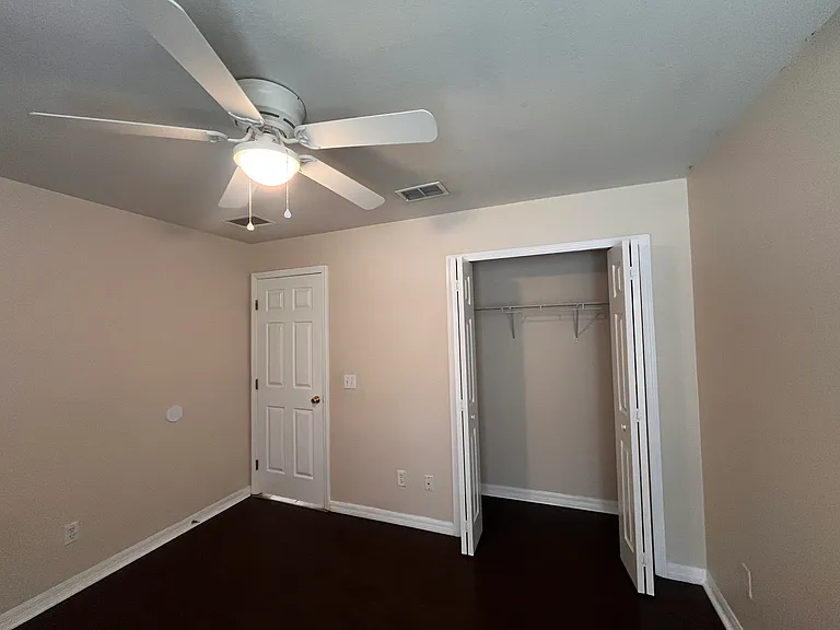 2005 Lake Eloise Dr N — Photo 12