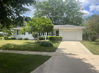 1325 James Ct, Jefferson, WI 53549
