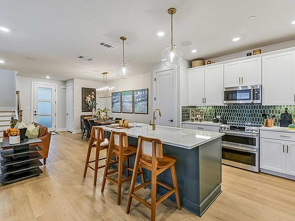 The Monroe - Kitchen