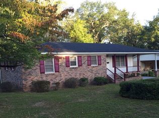 211 Walnut St, Manning, SC 29102