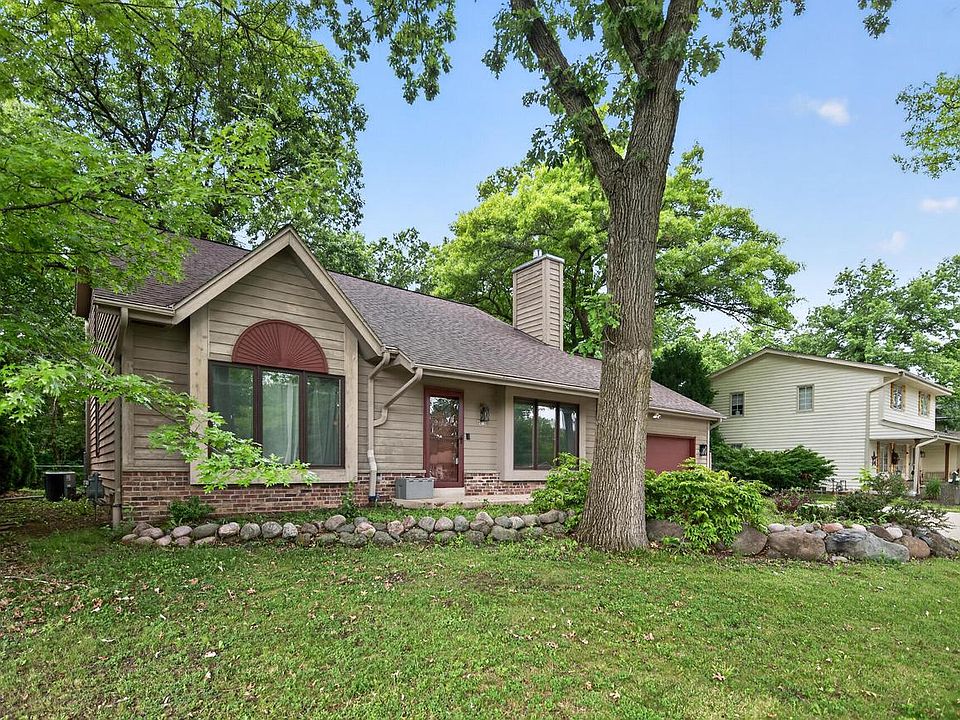 1st image of 9015 S 84th STREET
