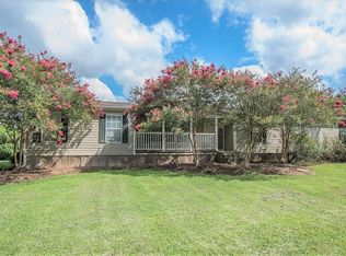 110 Claude Curtis Rd, Lecompte, LA 71346