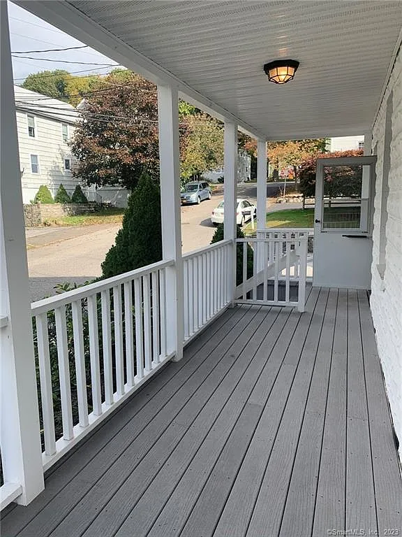 Building Photo - 490 Den Ln #1