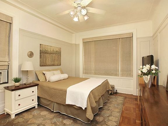 3rd image of 828 7th Ave #5B