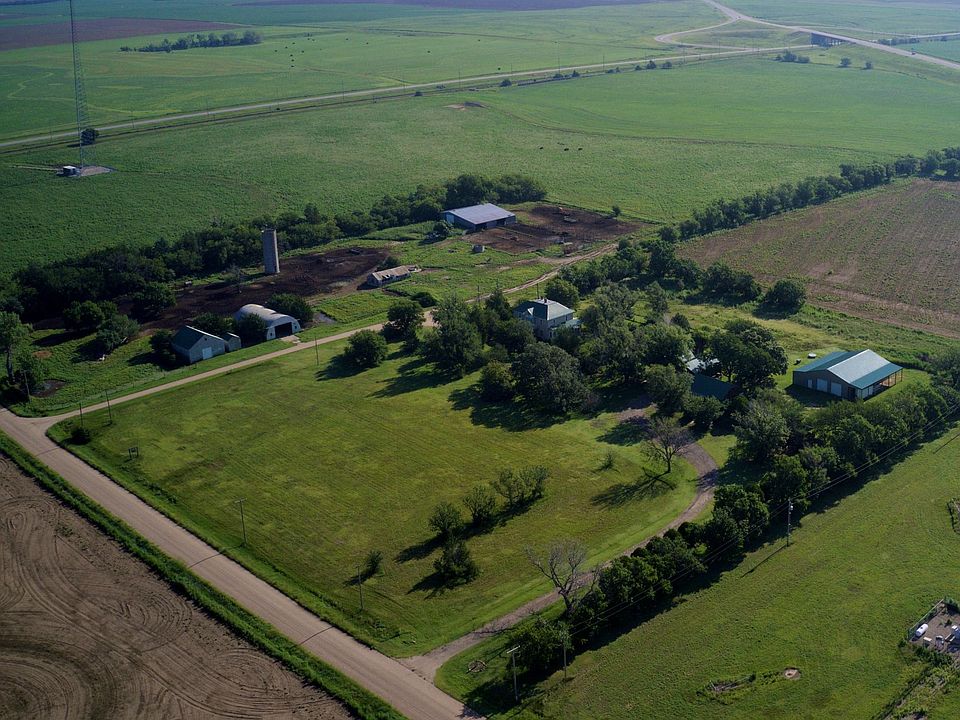 1066 NE 140th Ave, Claflin, KS 67525 MLS 11194602 Zillow