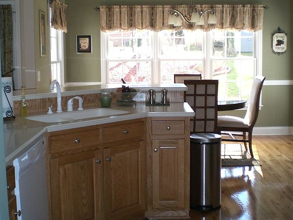 Kitchen with Breakfast Nook 
