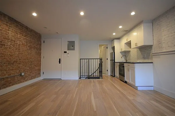 Rented by Citi Habitats | media 19