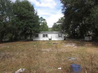 132 Ambrose Ave, Satsuma, FL 32189