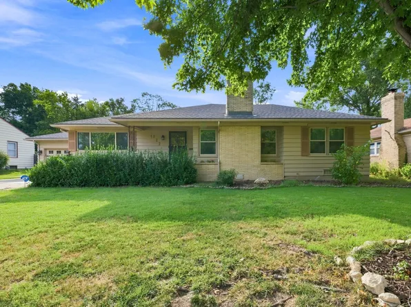 222 N Brookside St, Wichita, KS 67208