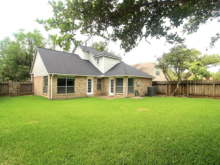 3515 Woodmere Ln — Photo 18