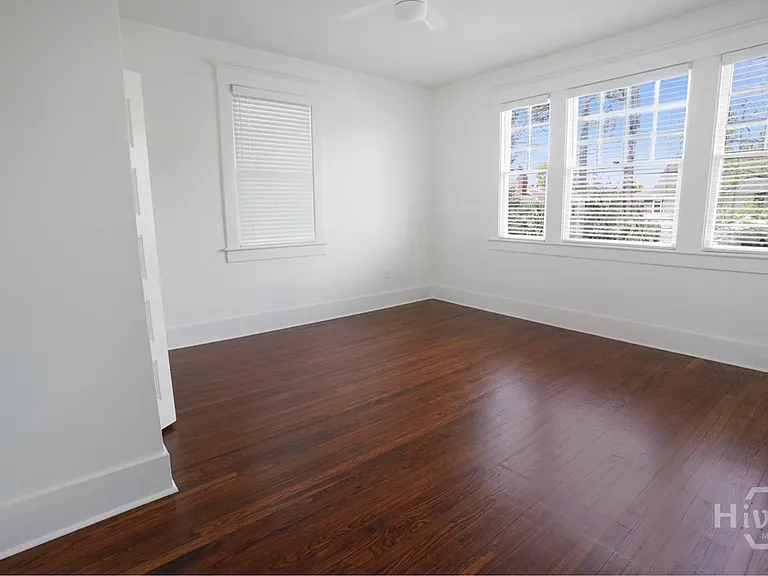 537 Maupas Ave #3 — Photo 14