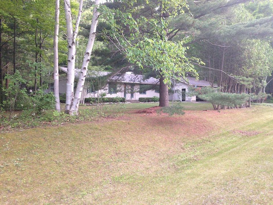 1st image of 4070 Oxford Dr