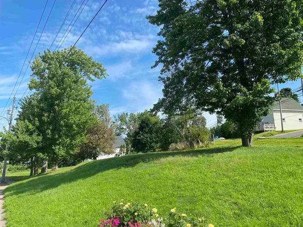 34 Main St, Trenton, NS B0K 1X1