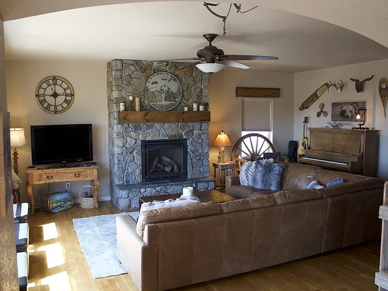 1364 Diamond Rim Dr — Photo 5