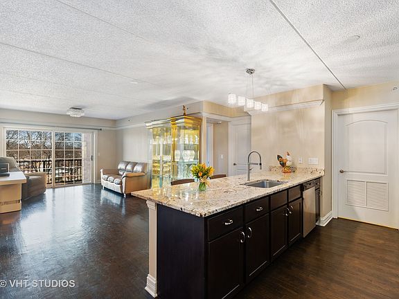 4th image of 4833 N Olcott Ave Unit 409