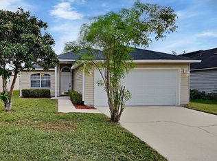 2735 Lantana Lakes Dr W, Jacksonville, FL 32246