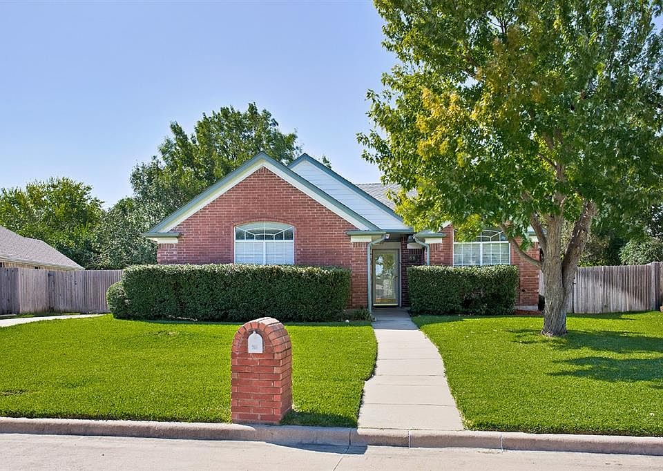 1st image of 41 Alamosa Dr