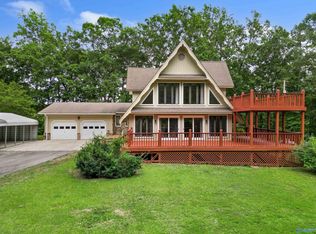 282 Tall Pine Rd, Hartselle, AL 35640