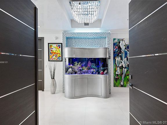3rd image of 18101 Collins Ave #5404