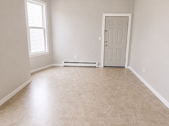 5th image of 80 Auburn St #1B