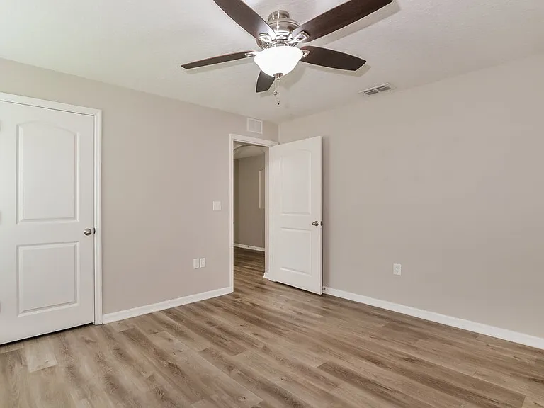 2443 Bracknell Forest Trl — Photo 12