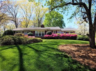 222 Rockspring Dr, Thomasville, NC 27360