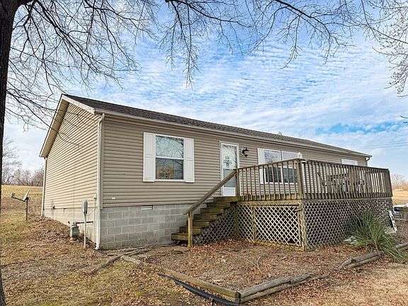 2nd image of 320 N Old Marion Rd