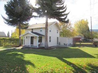 1102 H Ave, La Grande, OR 97850