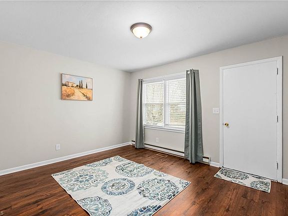 5th image of 133 Salem Dr