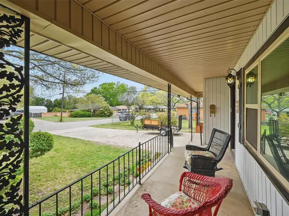 6316 Circle Trl, Lake Worth, TX 76135