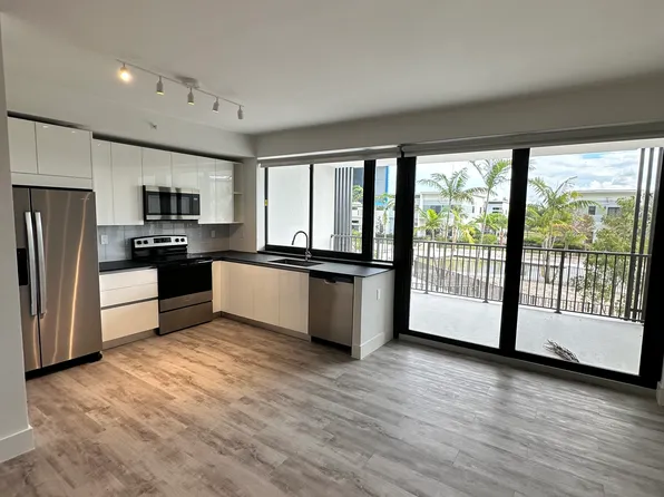 4675 NW 8th Dr #S1, Fort Lauderdale, FL 33317