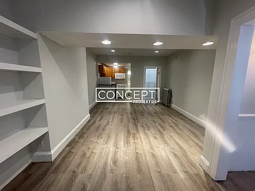 379 Commonwealth Ave Photo 1