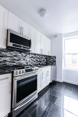 Rented by Dynamik Realty | media 6