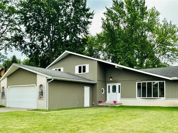 17035 Hawks Lookout Ln, Strongsville, OH 44136