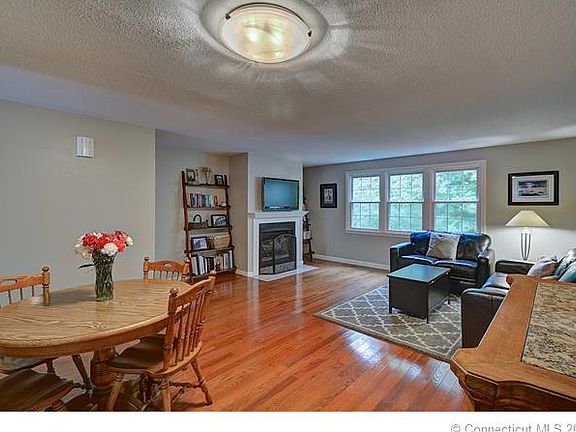 5th image of 28 Hubbard Run Dr #28
