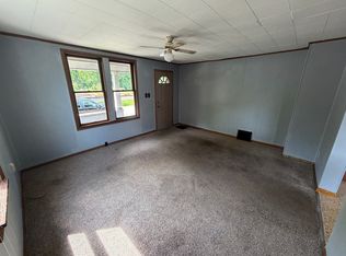 412 Buckeye St, Tiltonsville, OH 43963