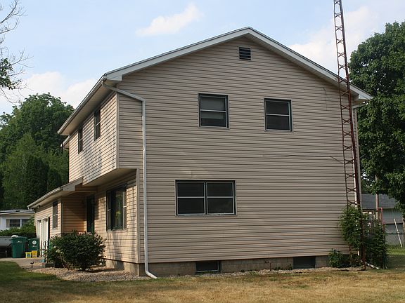 3rd image of 410 N Rowland St